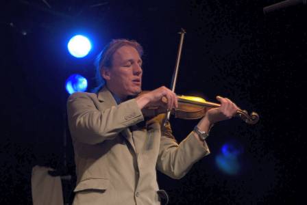 Pete Challoner from The Old Rope String Band pete_violin